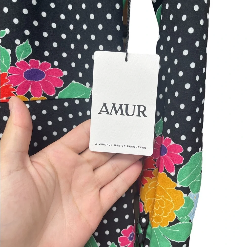 *BNWT* Women’s Amur Floral Blouse - Picture 2 of 5